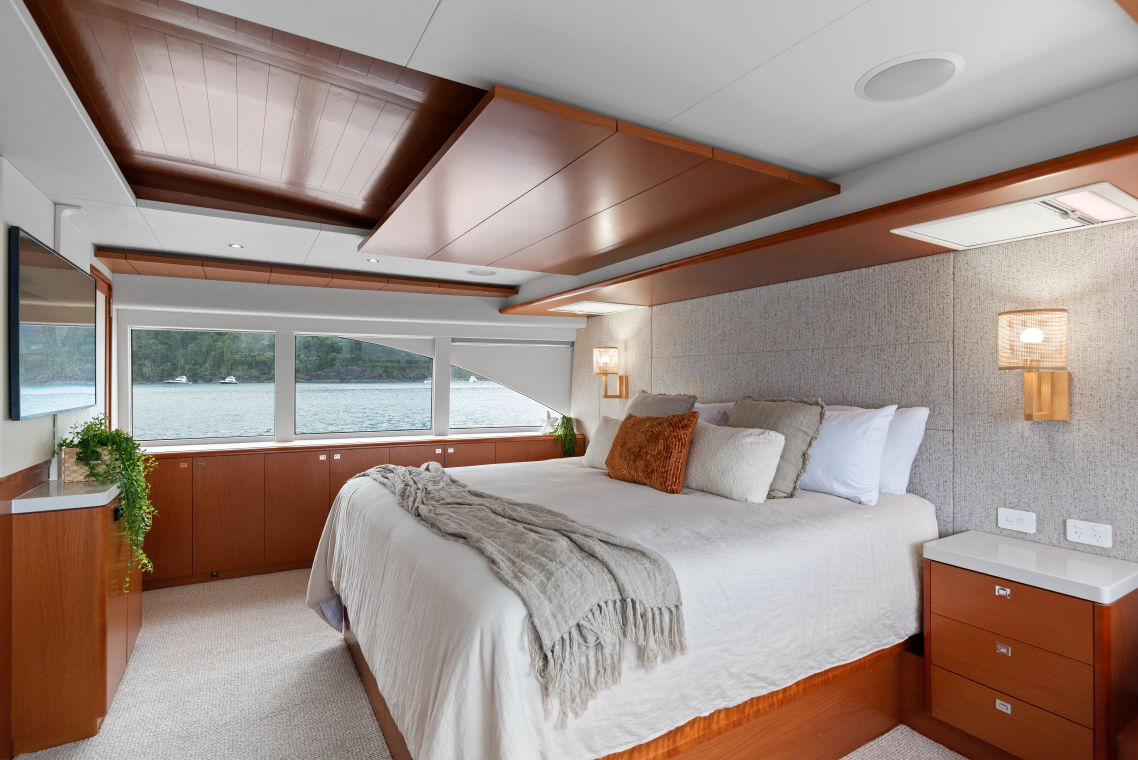 2013 Expedition Motor Yacht Image