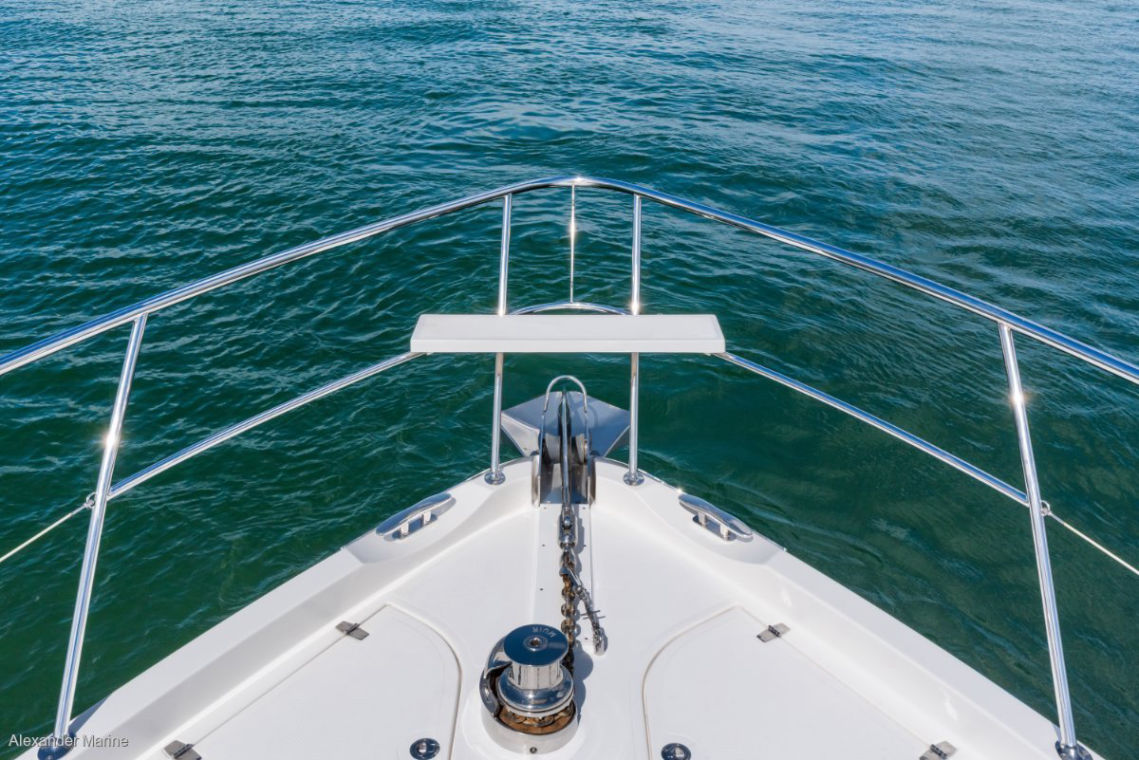 2018 Riviera  5400 Sport Yacht Image