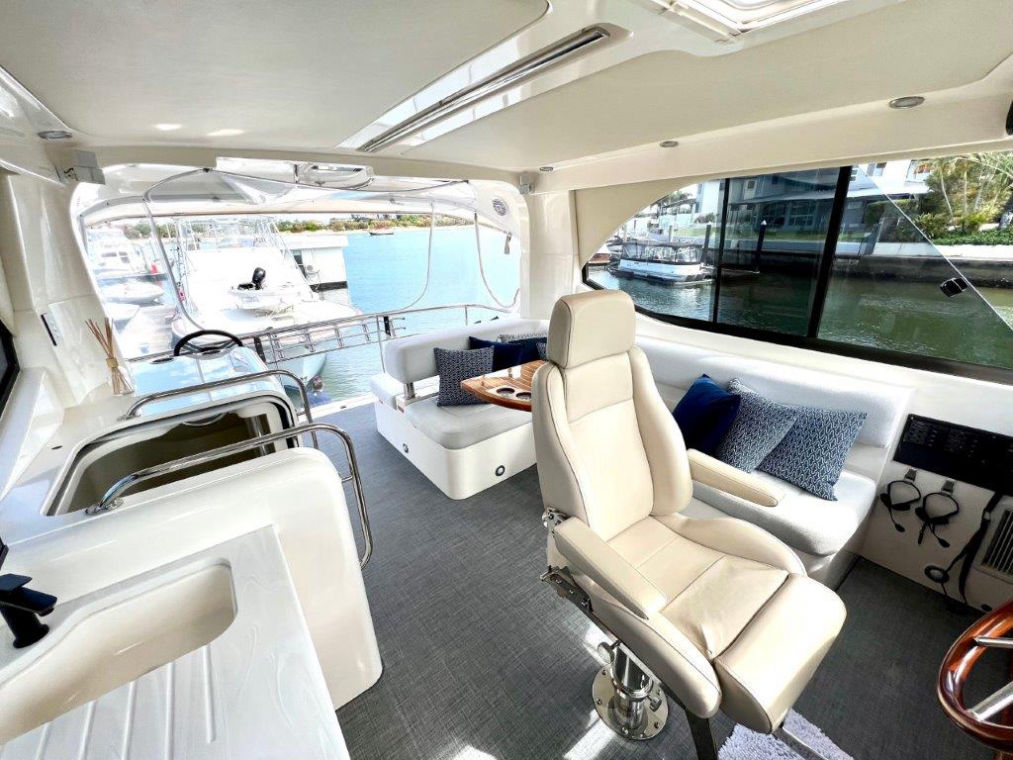 2006 Model Riviera 51 Enclosed Flybridge | AMT Marine