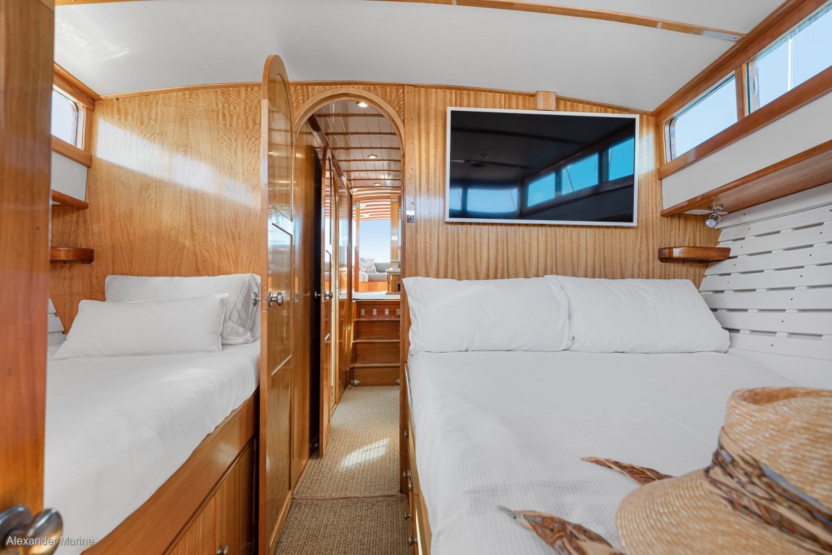 1961 Halvorsen 44 Flybridge Cruiser Image