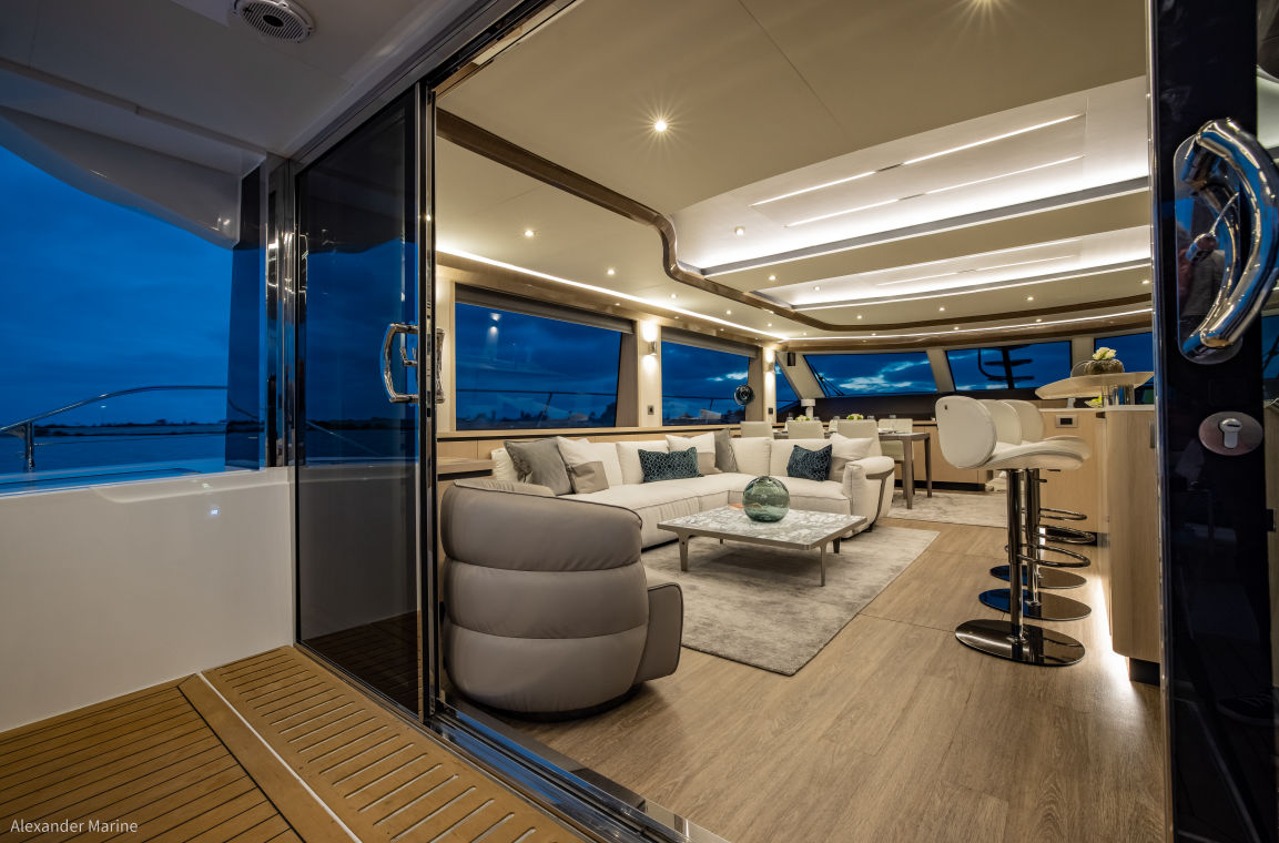 2024 Aquila 70 Luxury Power Catamaran Image